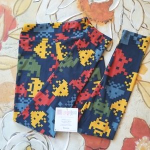 LLR 70's Arcade Space Invaders UNICORN Retired Gamer Retro Pac Man Leggings xs